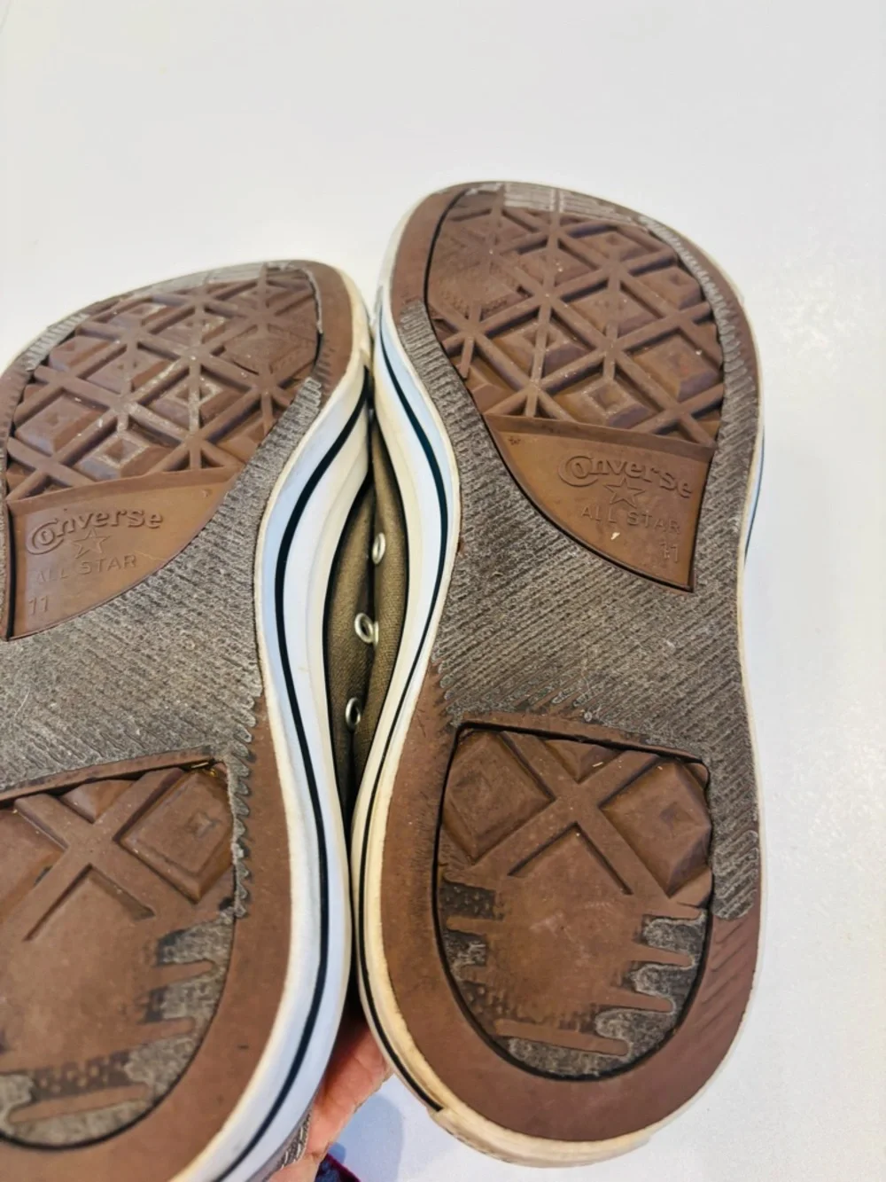 Converse Low Top Sneakers in Charcoal Gray with White Accents Mens size 11 - Picture 8 of 10